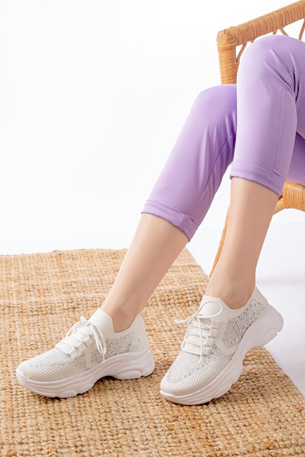 Zri̇n-3002 Premium White Lace-Up Mesh Casual Sneaker with Stone Accessories