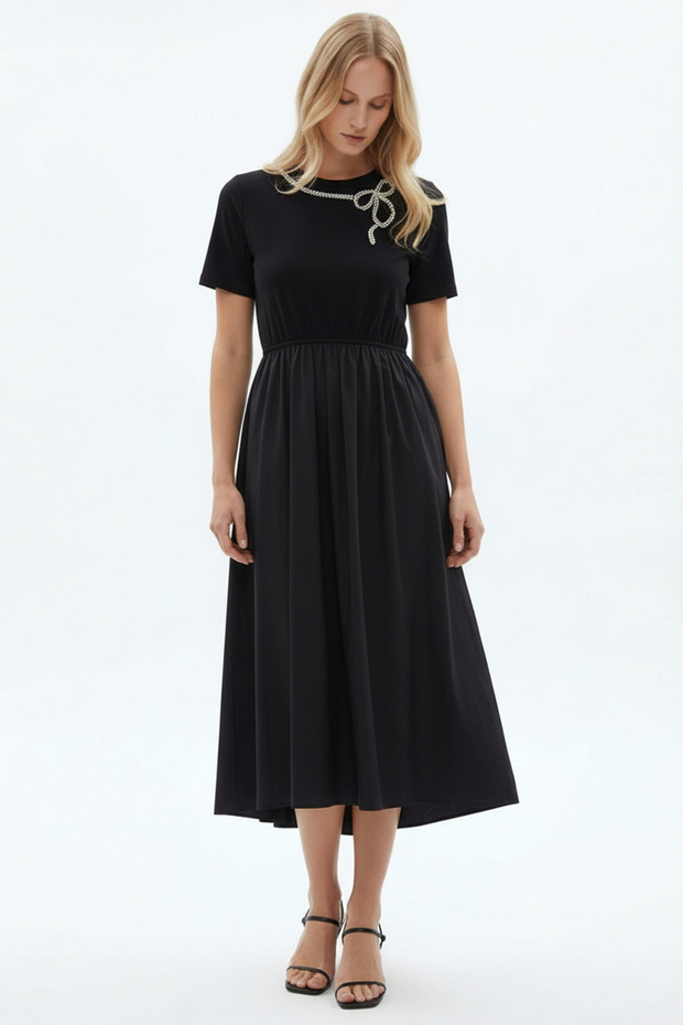 Yakası İşlemeli Maxi Elbise - 4