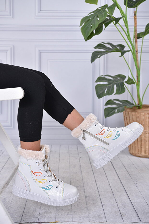 Kürklü Çocuk Botu - 2