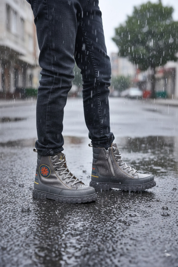 Kürklü Çocuk Botu - 1