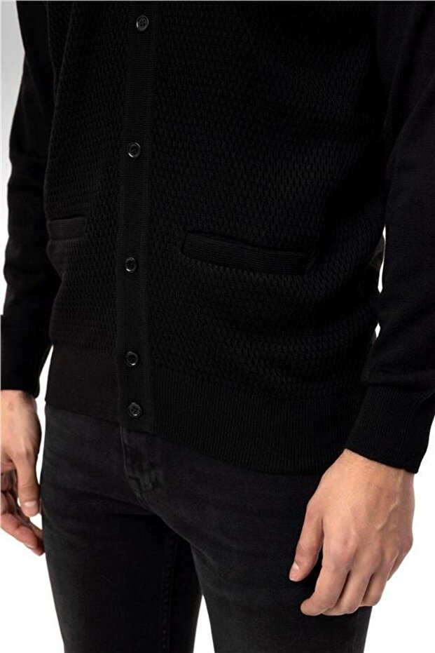 Siyah Regular Armürlü Düğmeli Yaka Hırka - 6