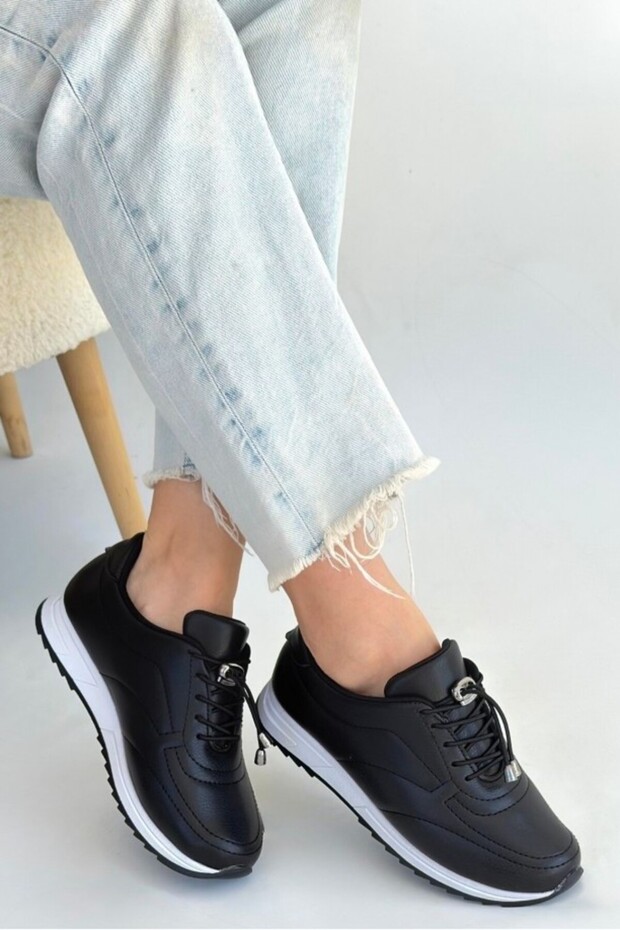 Zerenyus Women's Comfortable Premium Daily Sports Shoes High Sole