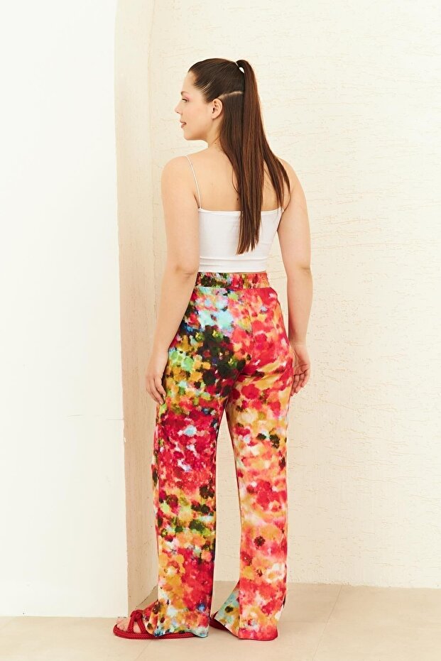 بنطال واسع الساق منقوش باللون الأحمر - 7