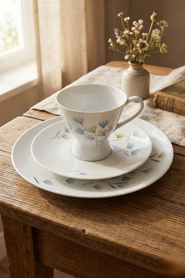 Rosenthal Selb Germany Porcelain Tea/Coffee Cup and Saucers 3 Pieces 150 ml