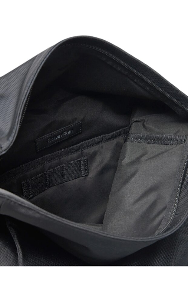 CK ESSENTIAL FOLDED BP - 4