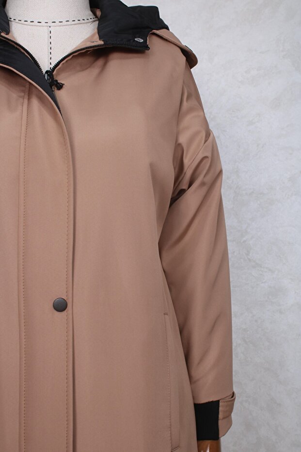 Dik Yaka Kapüşonlu Mont - 7