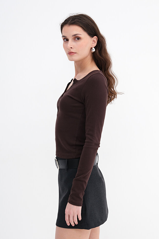 Buttoned Collar Blouse B0330 - 4