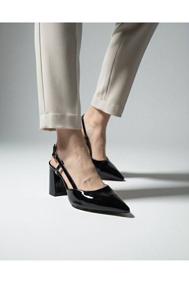 Women's Heeled Pointed Ankle Strap Black Patent Leather Crinkle
