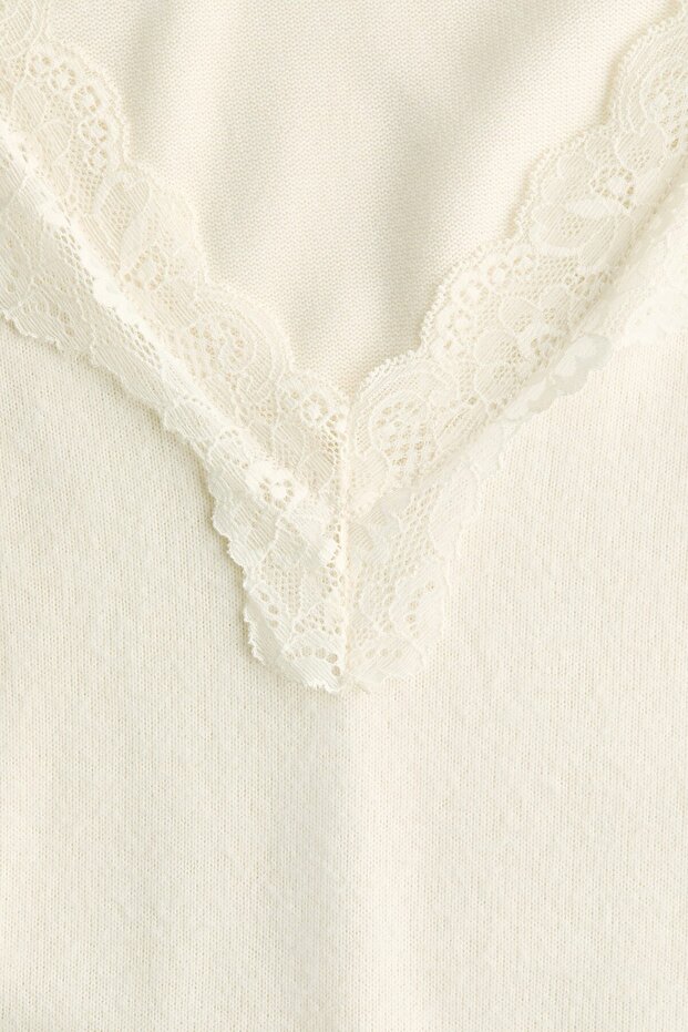 Dantel Şeritli Triko Üst - 2