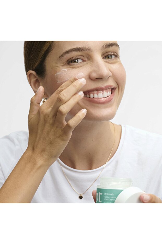 Opt Optimals Hydra Radiance Light Krem - 4