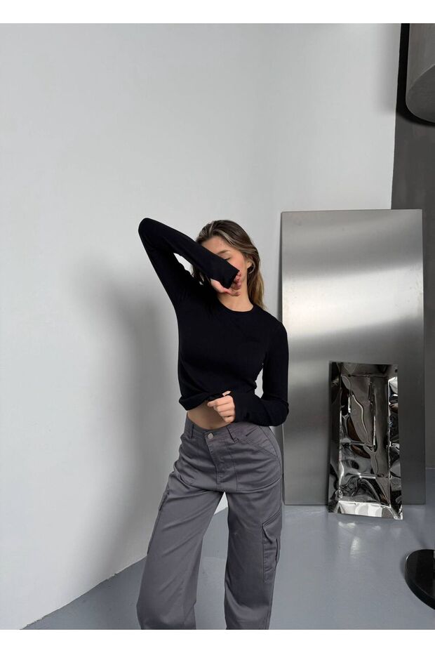 Black Stretchy Buzzy Fabric Finger-Through Slim Fit Bodysuit