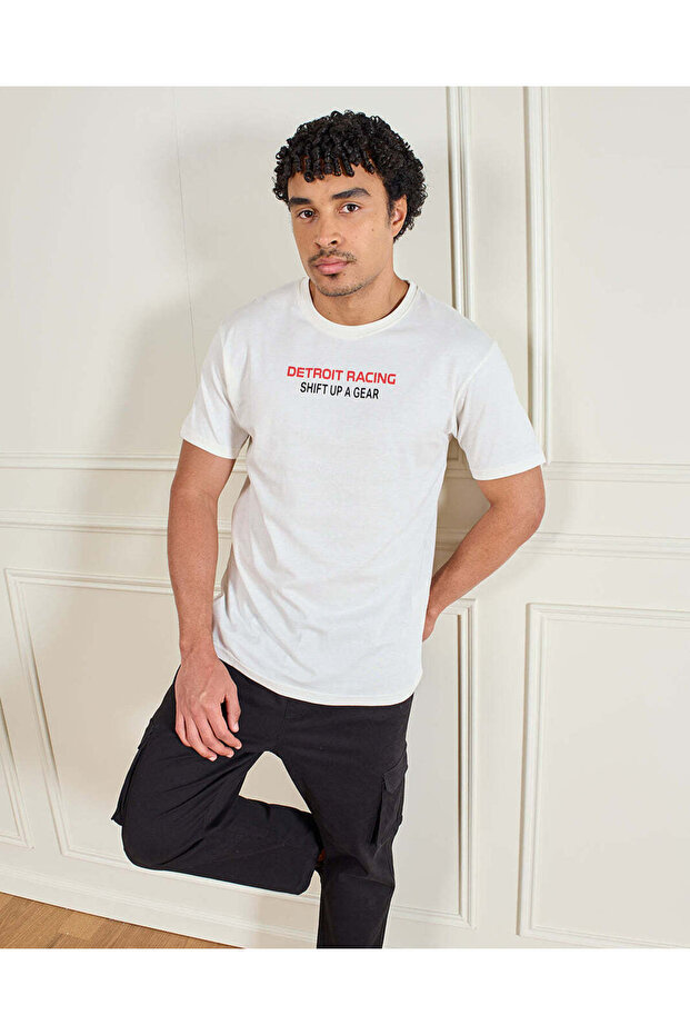 تي شيرت رجالي أبيض مطبوع - 5