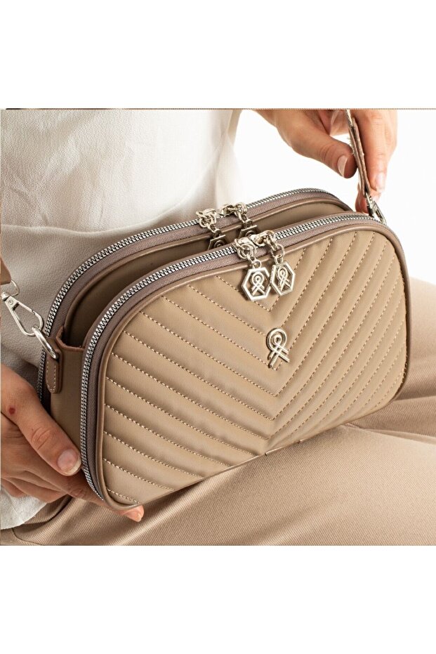 Women's Quilted V Patterned 3-Compartment Snap Fastener Adjustable Long Strap Shoulder Bag
