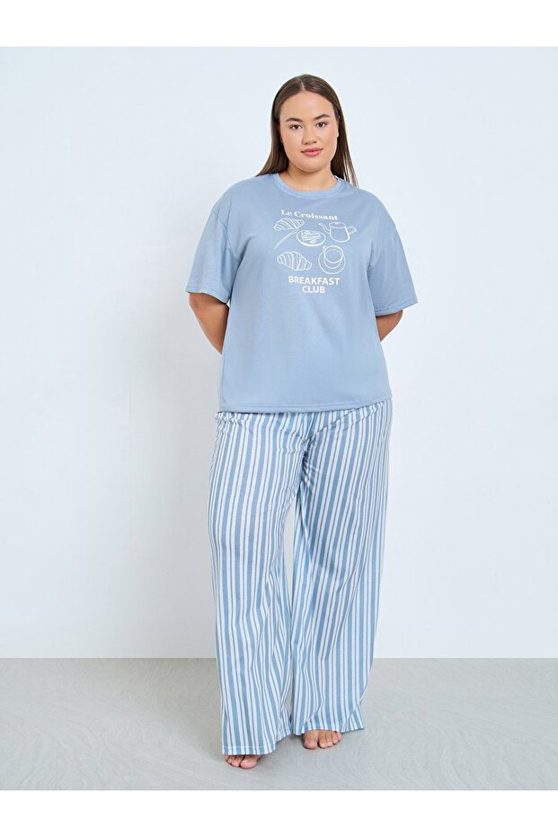 Plus Size Croissant Graphic Drop Shoulder T-Shirt and Pyjama Set