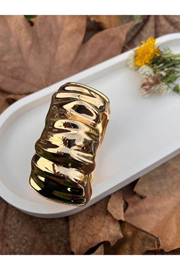 مشبك واسع منقوش - 2