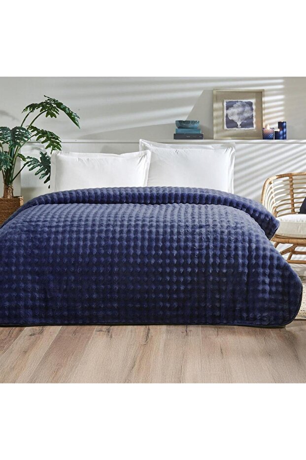 Double Fluffy Bedspread Navy Blue - 1
