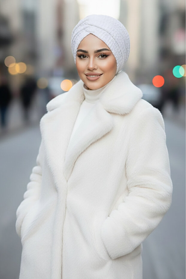 White Embossed Pattern Drawstring Casual Bonnet - 3