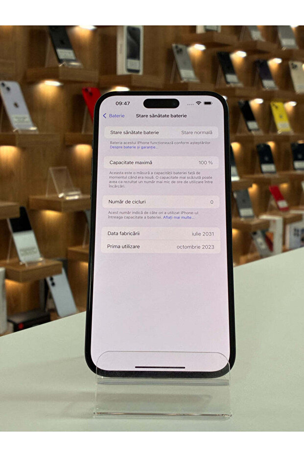 iPhone 15 Plus, 128GB, 100% Battery, Black - 4