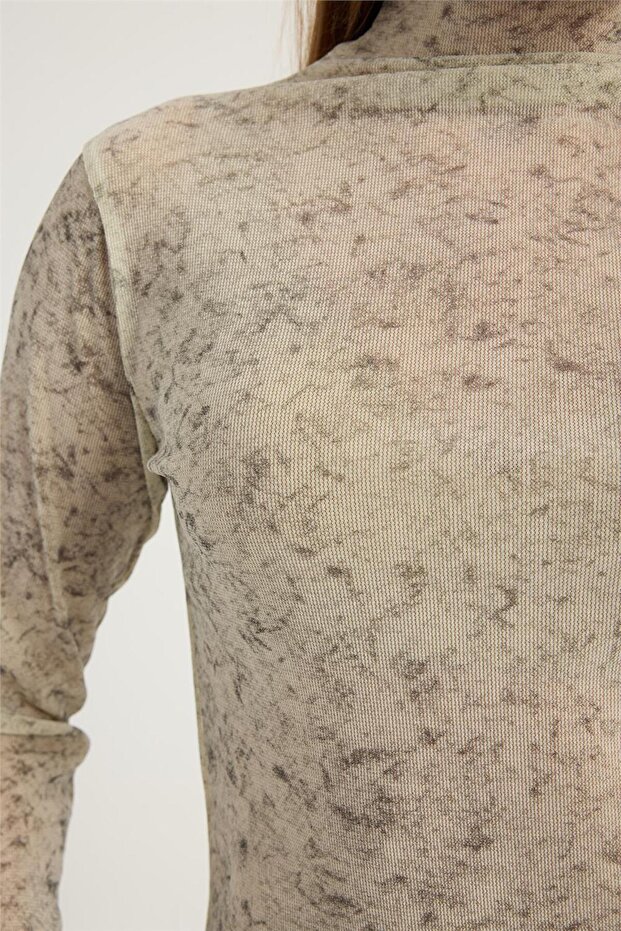 بلوزة منقوشة بنقشة هارلي - 4