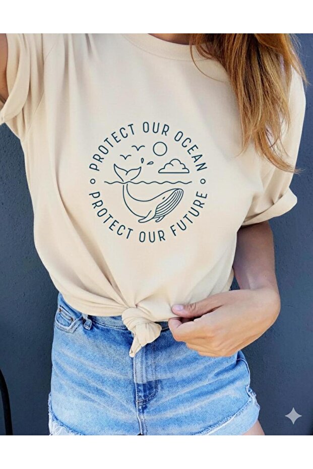 تي شيرت نسائي أساسي من PROTECT OUR OCEAN مطبوع