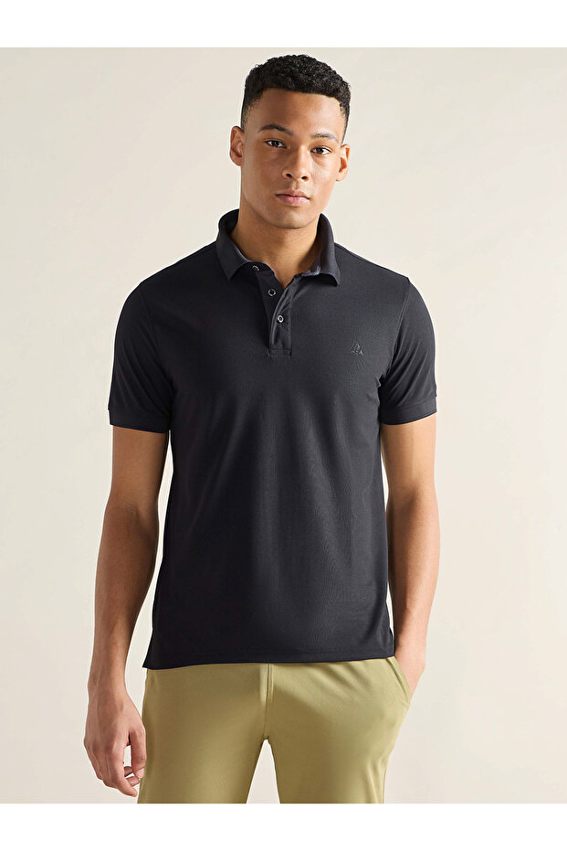 Men Black Solid Knitted Polo