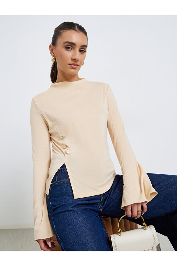 Women Slit Hem Button Detail T-Shirt