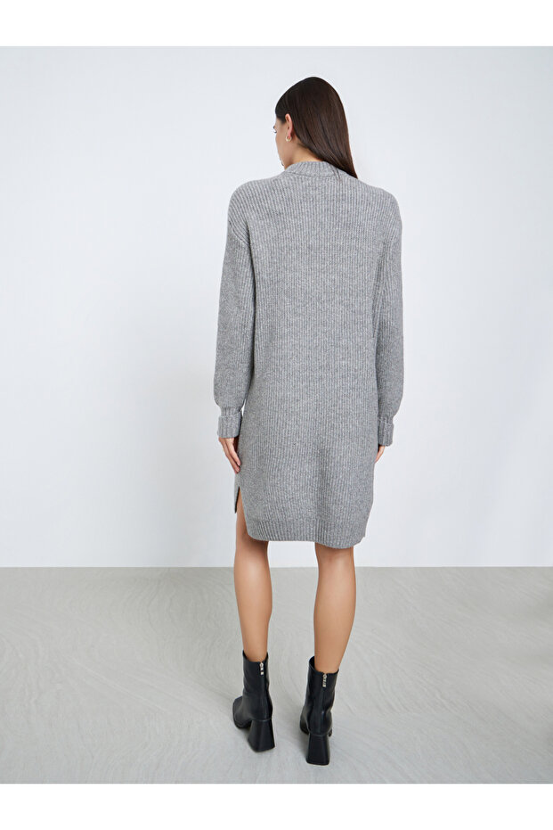 Solid Crew Neck Drop Shoulder Jumper Sweater - 4