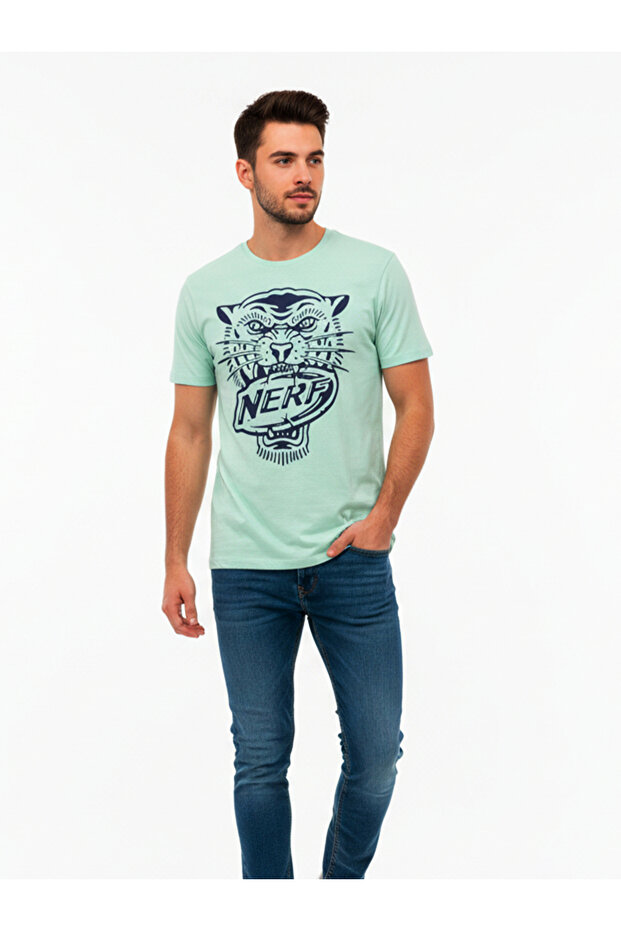 Men Green Graphic Print Crew Neck T-Shirt