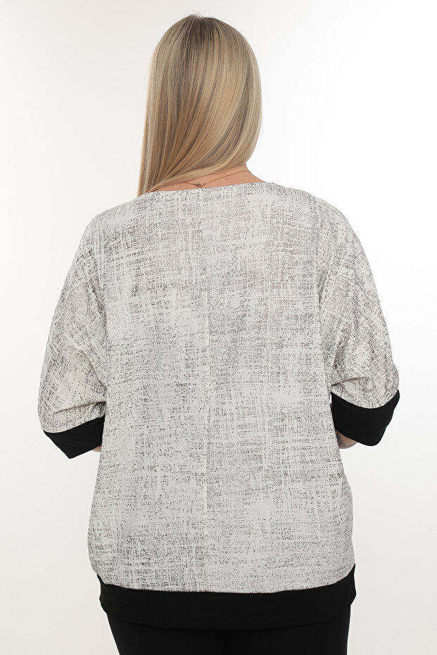 مقاس كبير بنمط الباتيك وياقة على شكل حرف V - 6