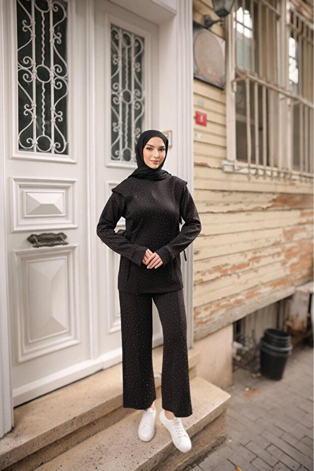 Lace Belt Detailed Stoned Double Hijab Tracksuit Set - (38-46) - 71366 - Black