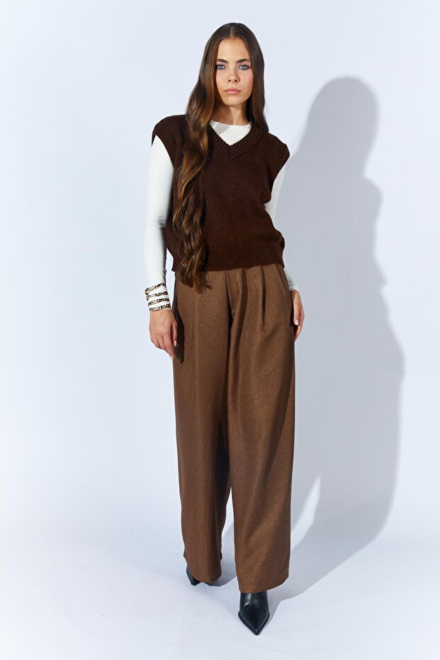 Kadın Kahve V Yakalı Basic Süveter - 4