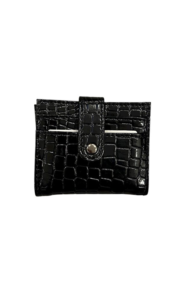 Women's Crocodile (Crocodile Leather) Patterned Snap Closure Wallet & Card Holder