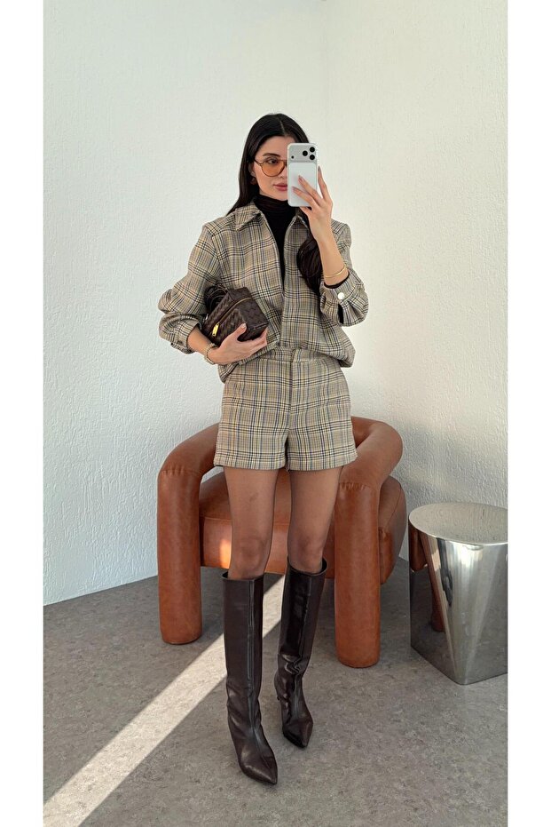 Ekoseli Krem Şort - 1