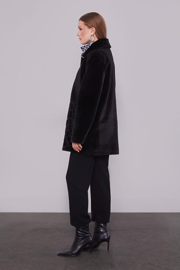 Siyah Pullu Desen Midi Kaban - 4