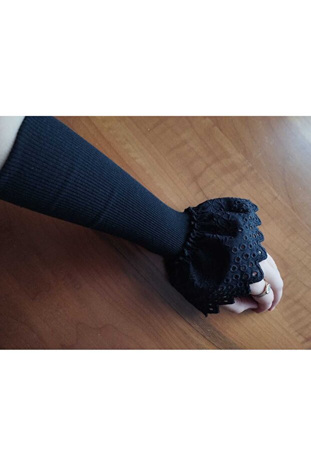 كم طويل من الصدف مع أساور طويلة - 1