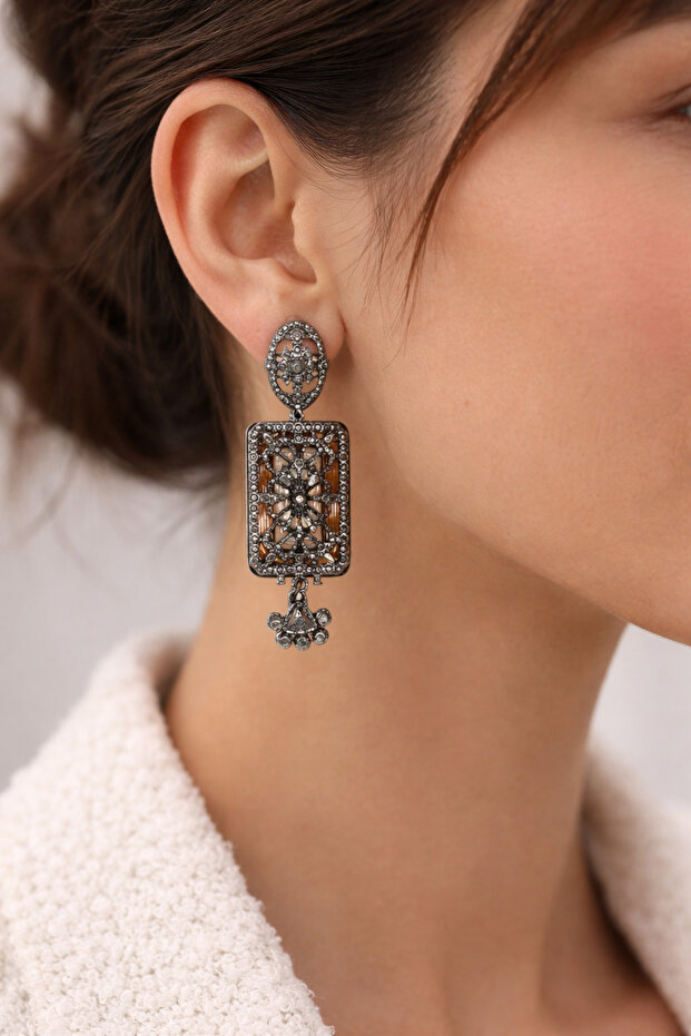 Zra Antique Style Design Stone Dangle Earrings – Stylish and Elegant Model