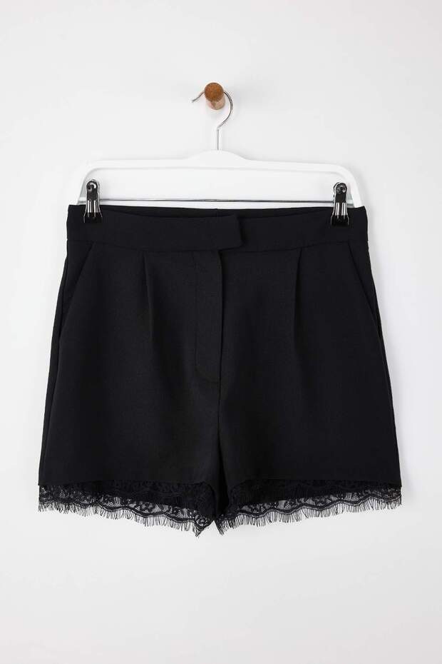 Limited Edition Siyah Dantel Garnili Kısa/Mini Party Şort TPRSS26SR00002 - 1