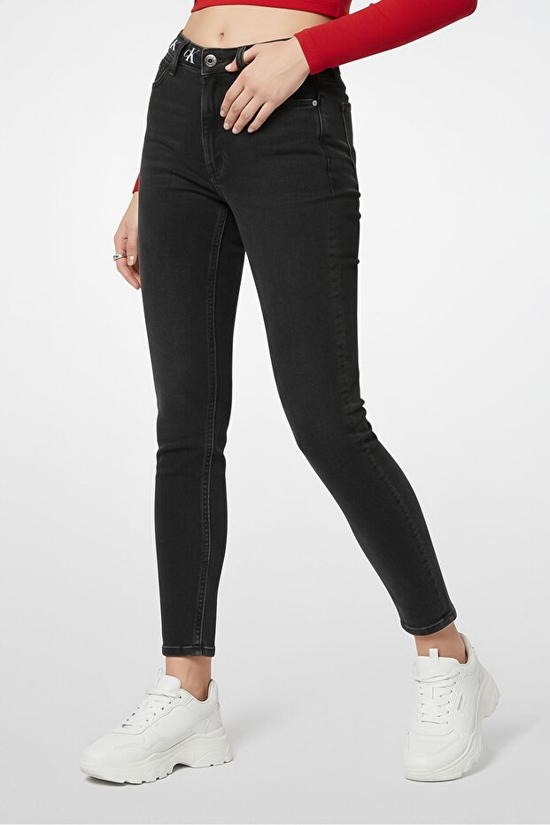 Women Skinny Fit Washed Stretchable Denim, Black
