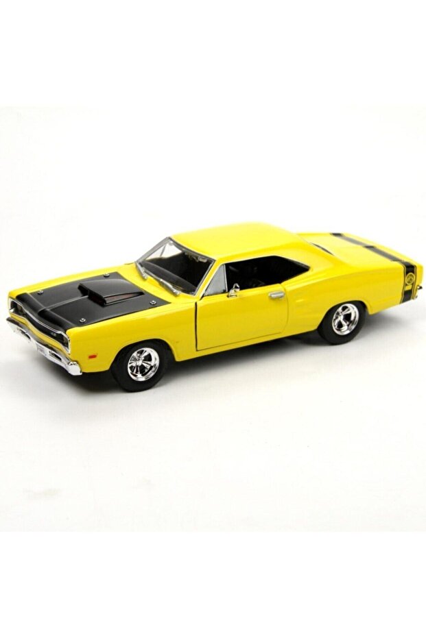Motormax 1:24 1969 Dodge Coronet Super Bee -Yellow Model Car