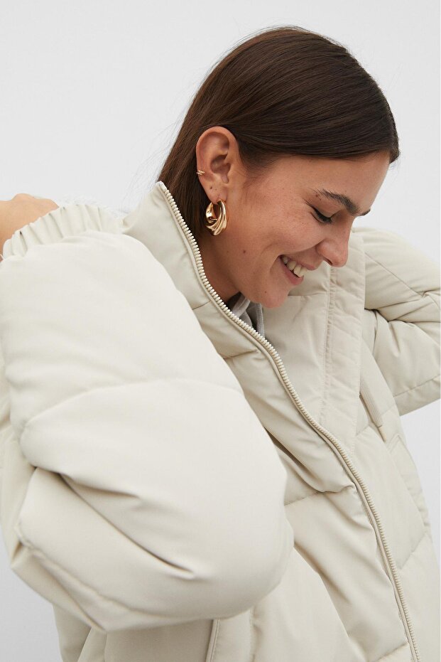 Kapüşonlu şişme mont - 3