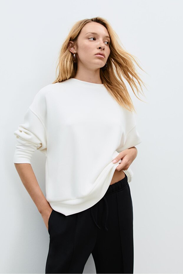 Yumuşak dokulu basic sweatshirt - 2