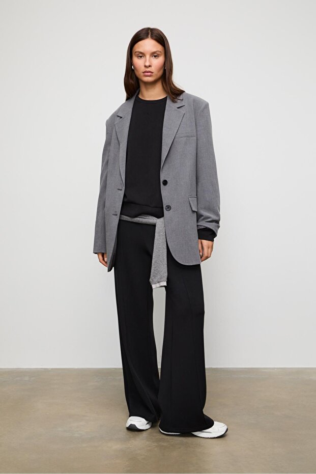 Soft Texture Basic Sweatshirt - 1