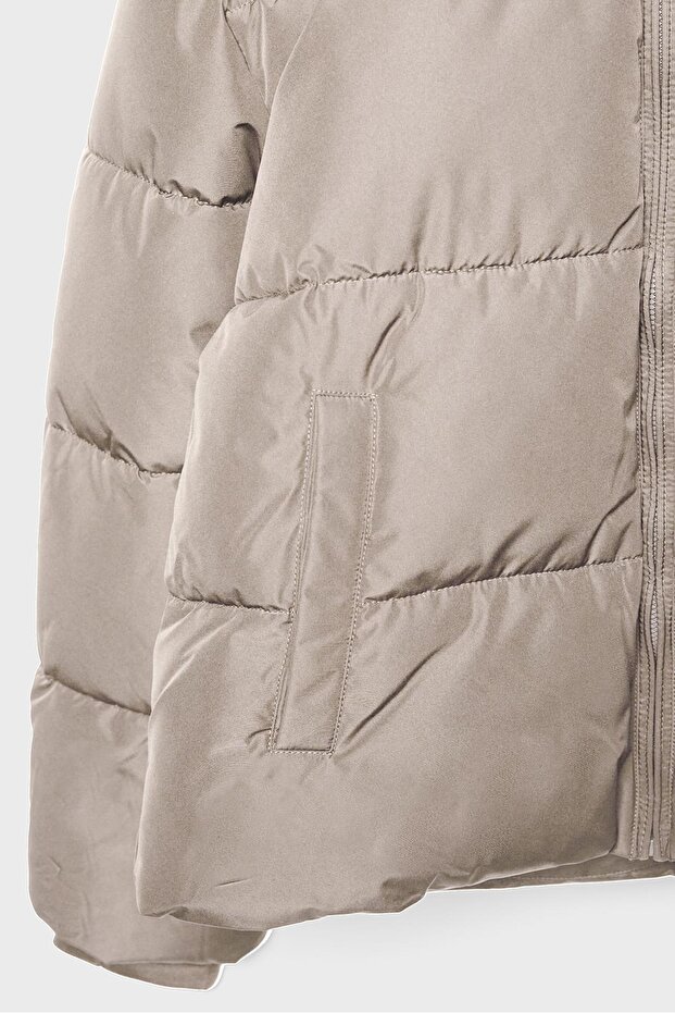 Basic kapüşonlu şişme mont - 9