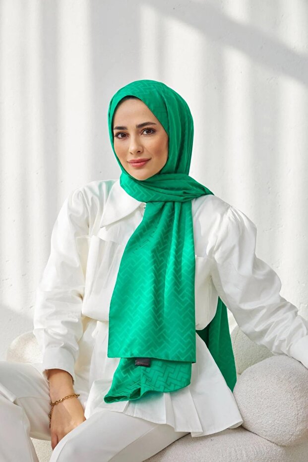 شال جاكار حريري بنمط ليغو بينيتون أخضر 9004-03