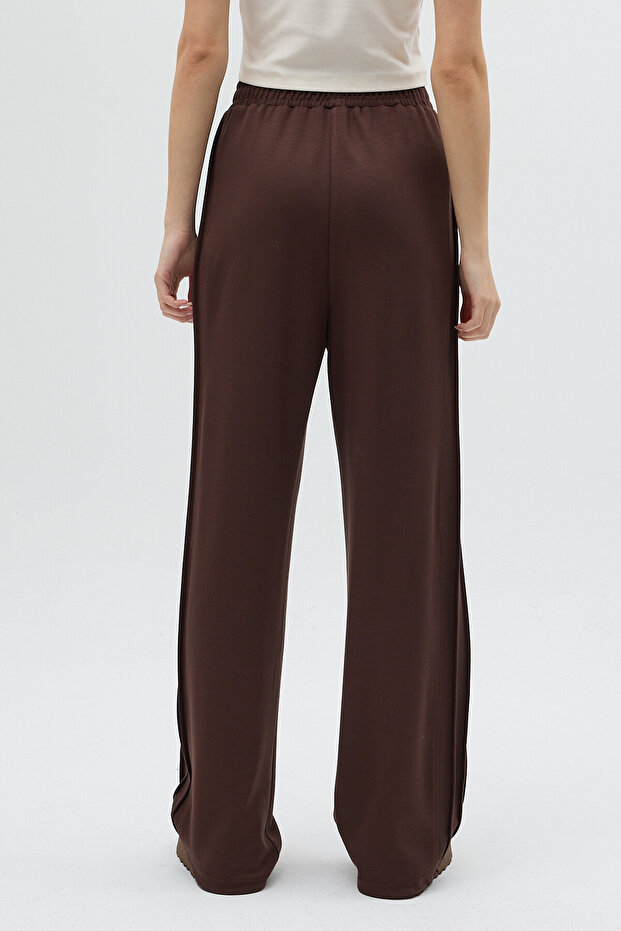 8296A Φόρμα με πλαϊνές ρίγες καφέ - 5