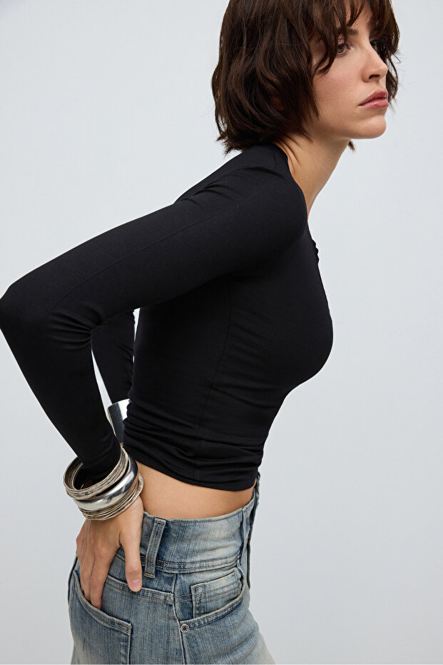 Katherine Dantel V Yaka Bluz - 6