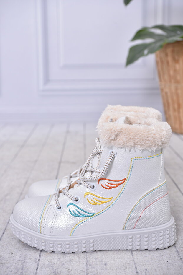 Kürklü Çocuk Botu - 6