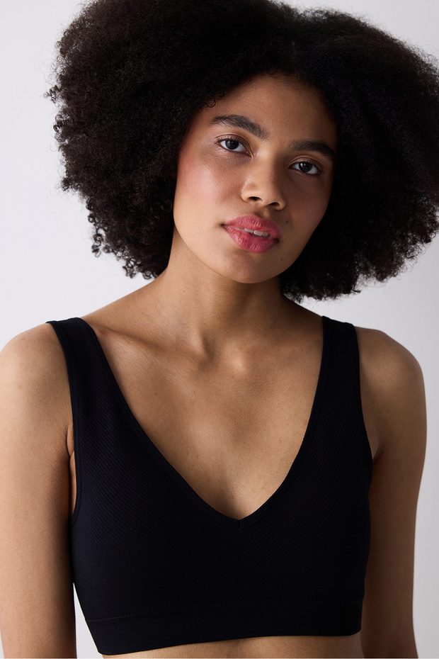 Seamless Siyah Üst - 3