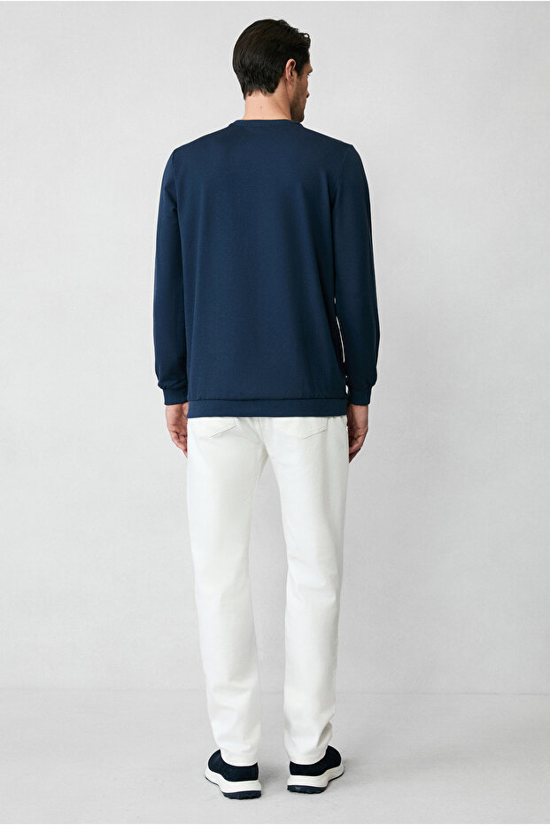 Bisiklet Yaka Regular Fit Nakışlı Basic Sweatshirt - 5