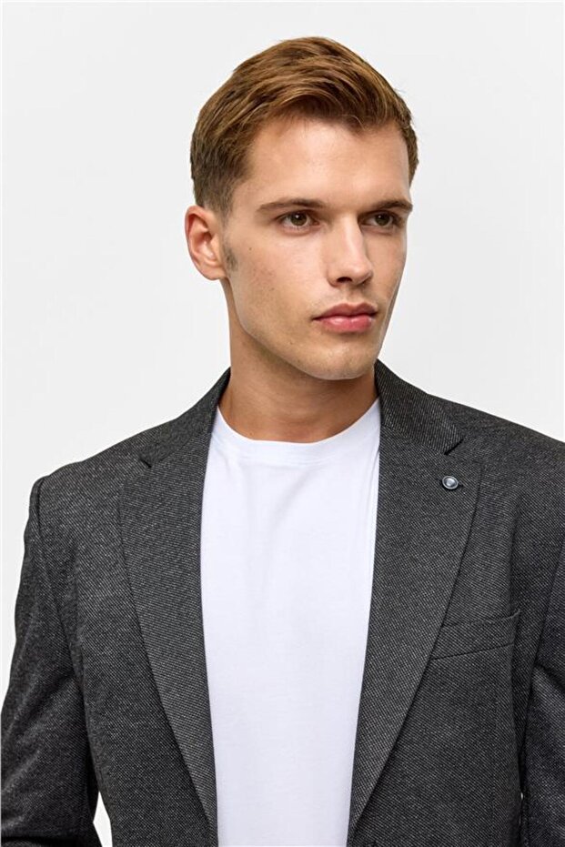 سترة سوداء رفيعة منقوشة بياقة مونو 6 دروب - 5